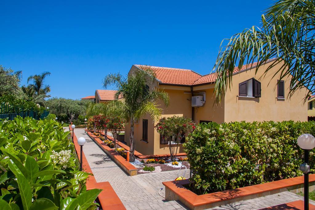 Baia Degli Ulivi Apartments Чефалу Екстериор снимка