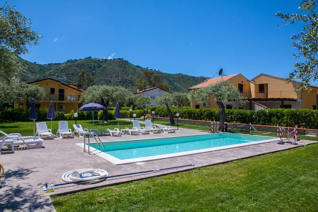 Baia Degli Ulivi Apartments Чефалу Екстериор снимка