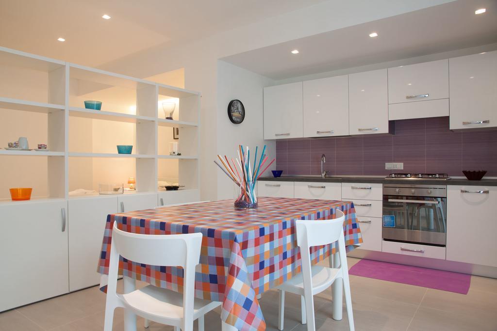 Baia Degli Ulivi Apartments Чефалу Стая снимка