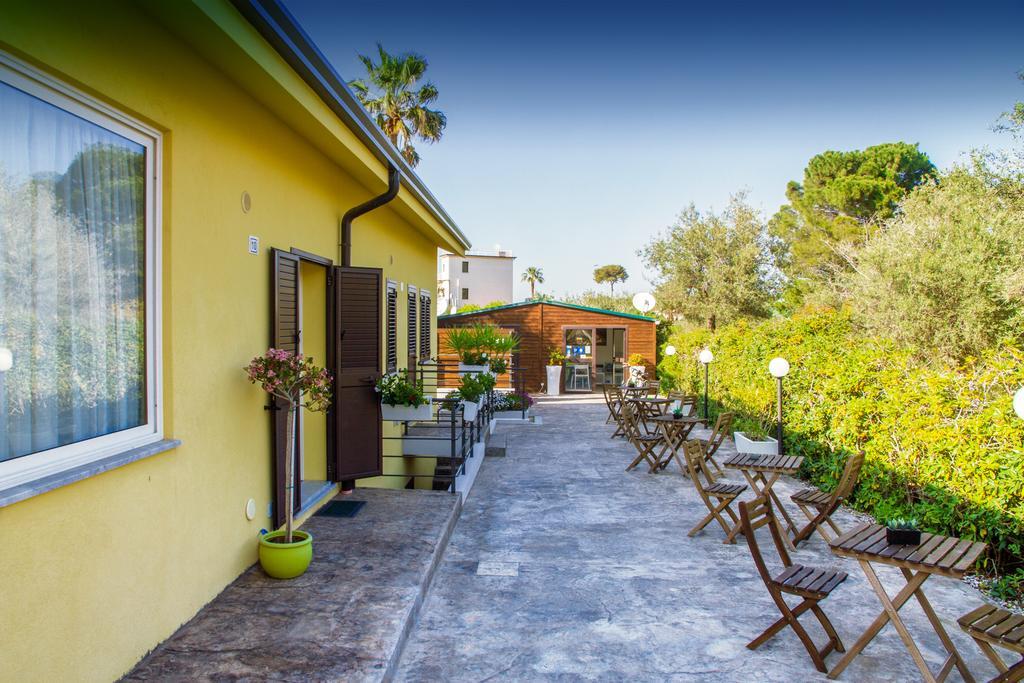 Baia Degli Ulivi Apartments Чефалу Екстериор снимка