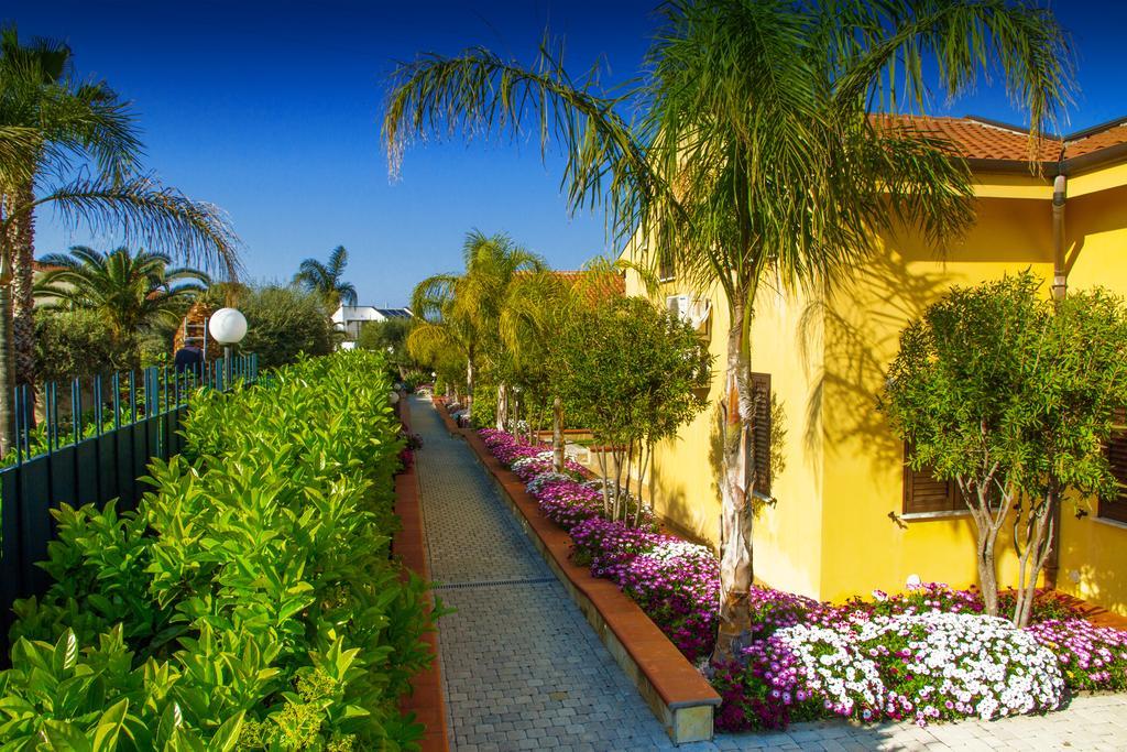 Baia Degli Ulivi Apartments Чефалу Екстериор снимка