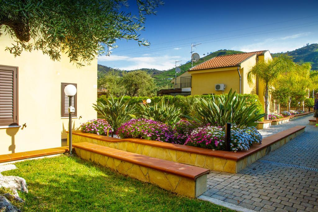 Baia Degli Ulivi Apartments Чефалу Екстериор снимка