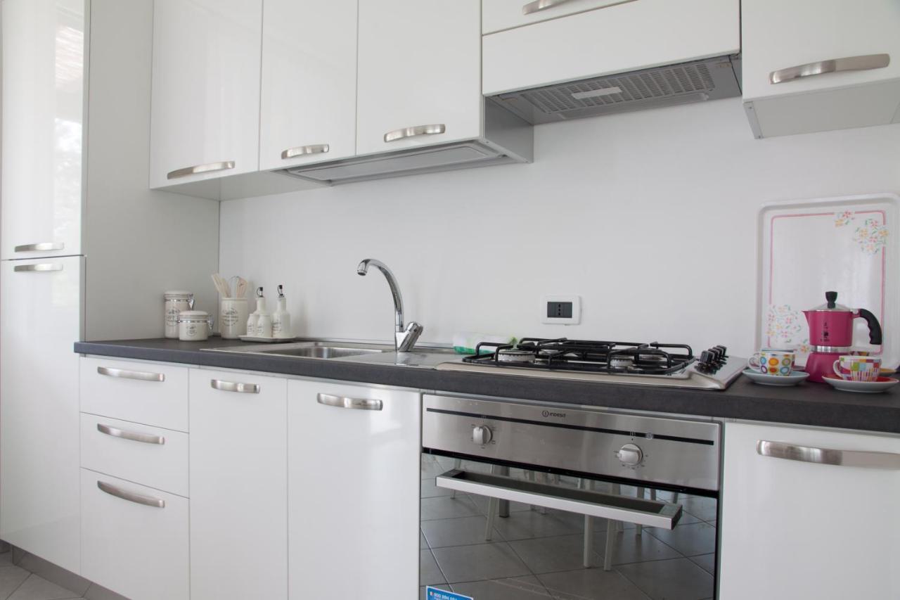 Baia Degli Ulivi Apartments Чефалу Стая снимка